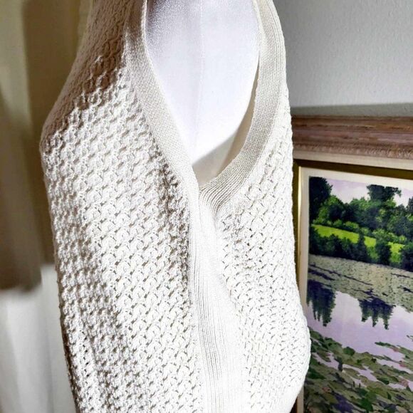 ANEW DAY WHITE sleeveless tops size L.color White .Lightly used - Picture 7 of 9